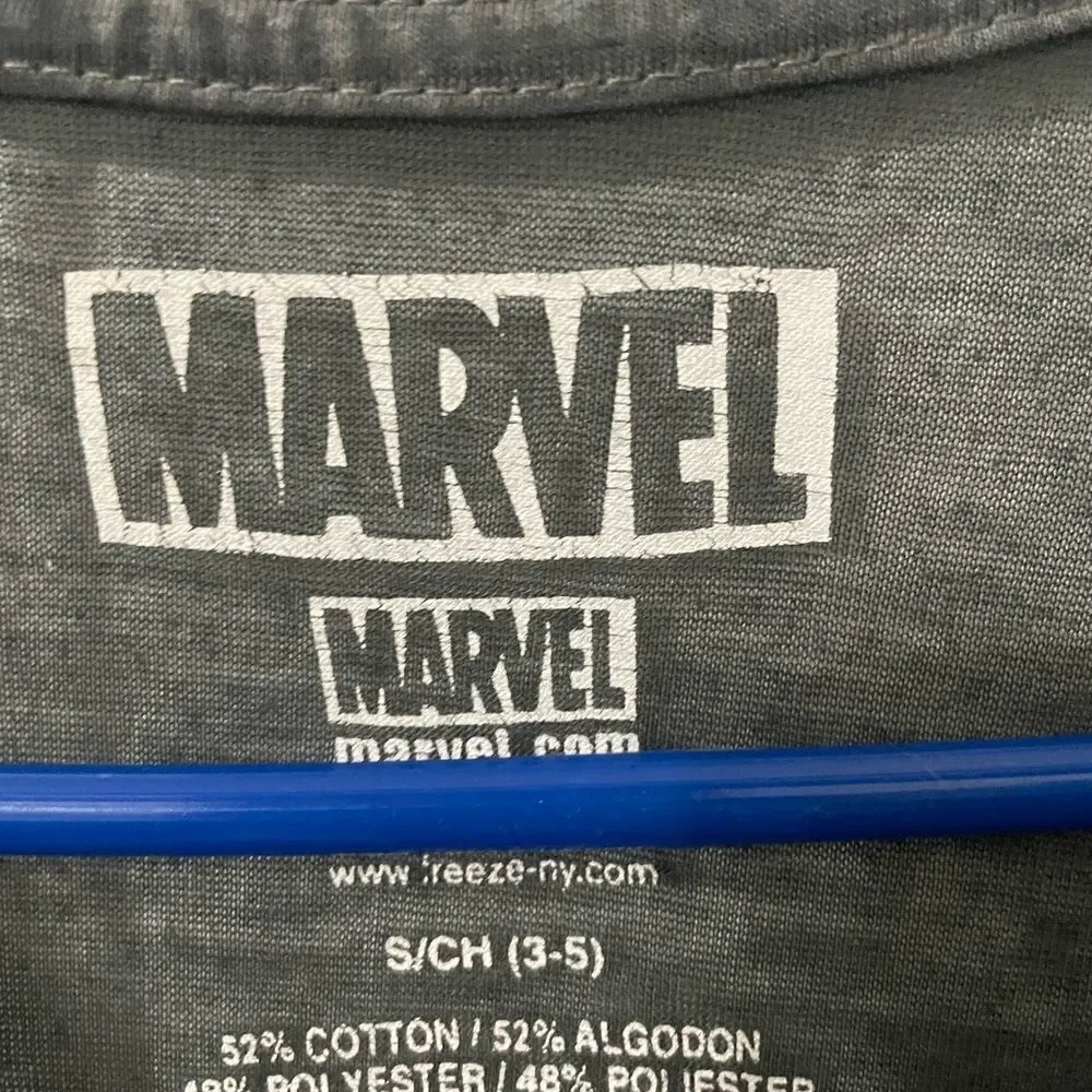 Marvel t shirt   - Picture 3 of 4